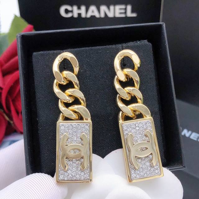 Item No. Xed0132 Chanel long chain earrings with double C design. High-end quali
