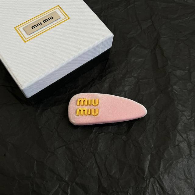 Miumiu hair clip export order The most beautiful item, full of high-end feel, ni