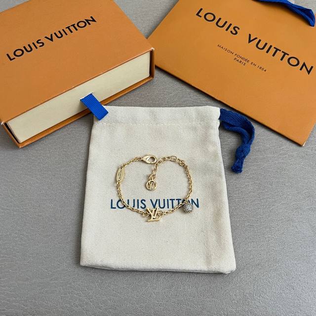 Lv Bracelet, Louis Vuitton, same material as in boutiques, a hot-selling style w