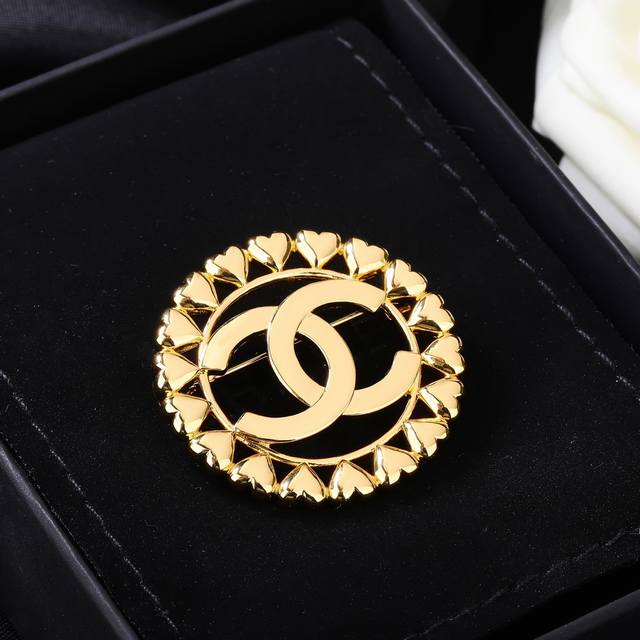 Chanel Smooth Double C Brooch - A super perfect and stylish piece with a clever