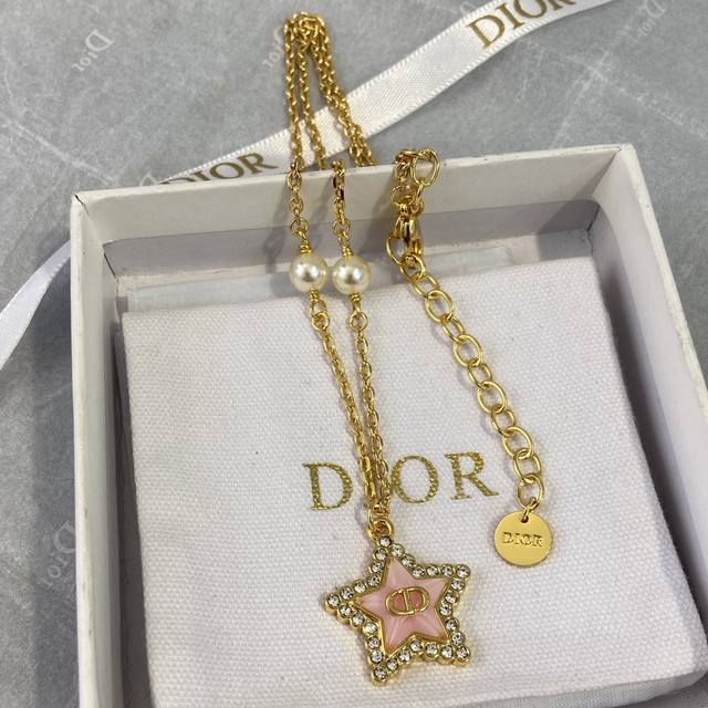 Dx0238 Dior Five-Pointed Star CD Pearl Necklace 2026 Early Spring Newest Design!