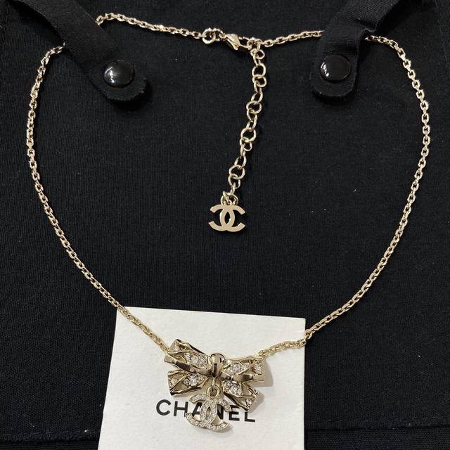 Xx0363 Ch Nel Bow Pendant Double C Necklace It's incredibly popular and breathta