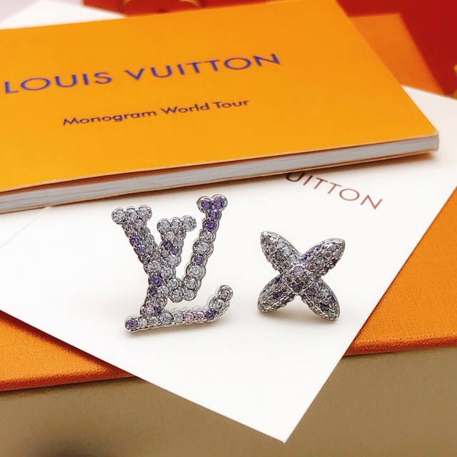 Item No. Led0193 Lv*Latest style flower earrings inlaid with colored diamonds, i