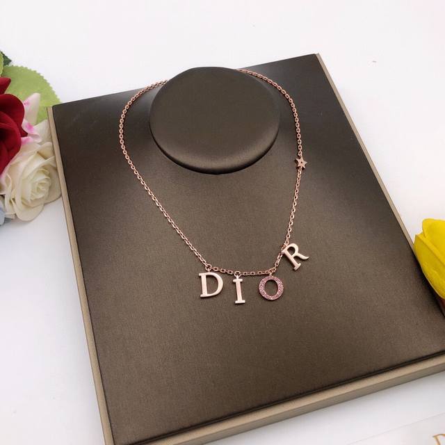 Item No. Dxl0140 Dio*Latest Rose Gold Necklace with Matching Colored Diamonds Zp
