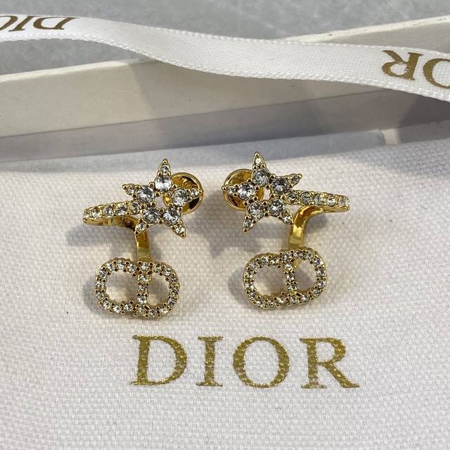 De115 No discount Di R Di Star Cd earrings DDD