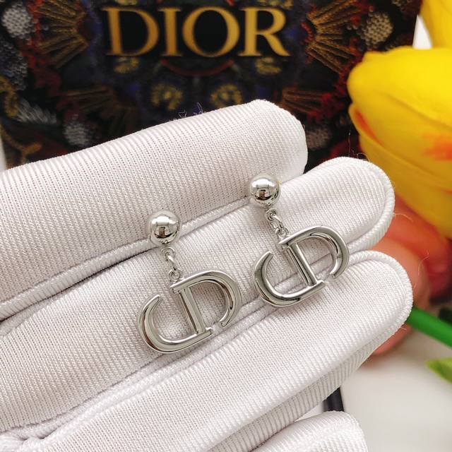 Item No. Ded0596 Cd Silver Polished Pig Nose Earrings DDD