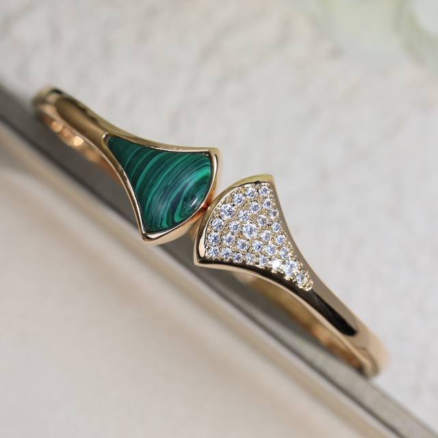 Bulgari Black and White Diamond Fan-Shaped Bangle ~ Open Design New Bvlgar Blac