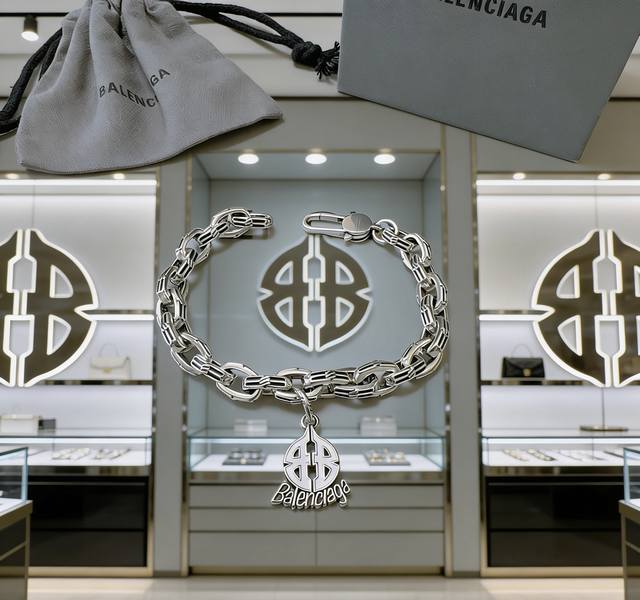 Original Balenciaga bracelet, brand new, identical to those in boutiques. A popu