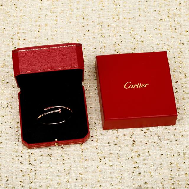 250790 We produce narrow elastic nail bracelets, customizable in 18K real gold a