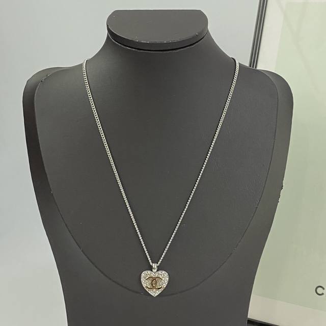 Today's New Arrival Code N1203 Chanel Necklace Hot Selling New Arrival Chanel 26