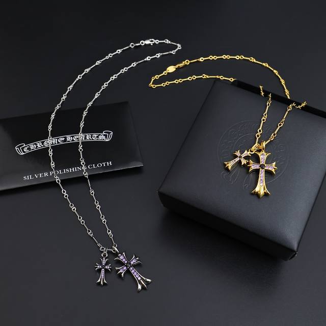 This is so cool! The latest Chrome Hearts necklace! We won't release it unless i