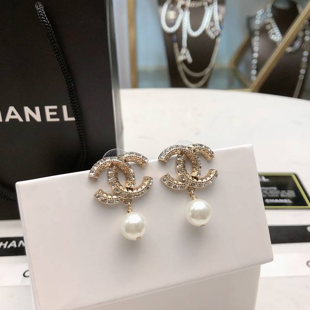 Chanel earrings, best-selling style, highest quality replica on the market! 1:1