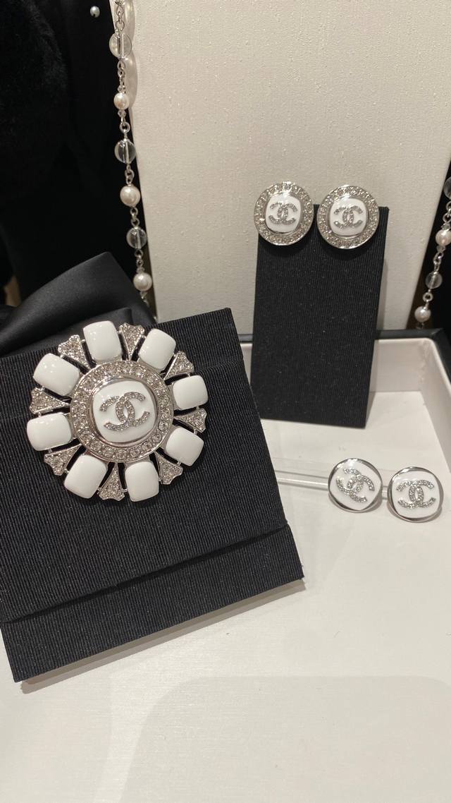 Nautical Series Silver Round Crystal Diamond White Enamel Full Diamond Double C