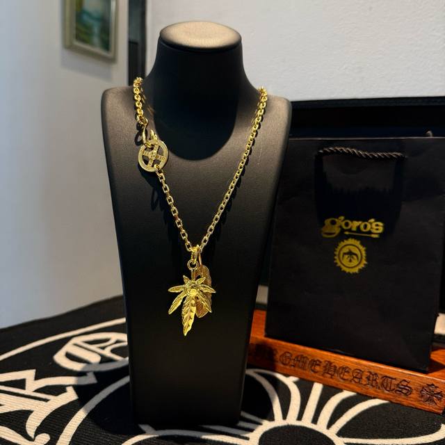 New arrival: Goro's Takahashi Goro maple leaf pendant, classic Takahashi necklac