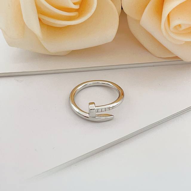 Sizes: 6, 7, 8 Cartie* Latest silver nail ring, made of the same batch of brass
