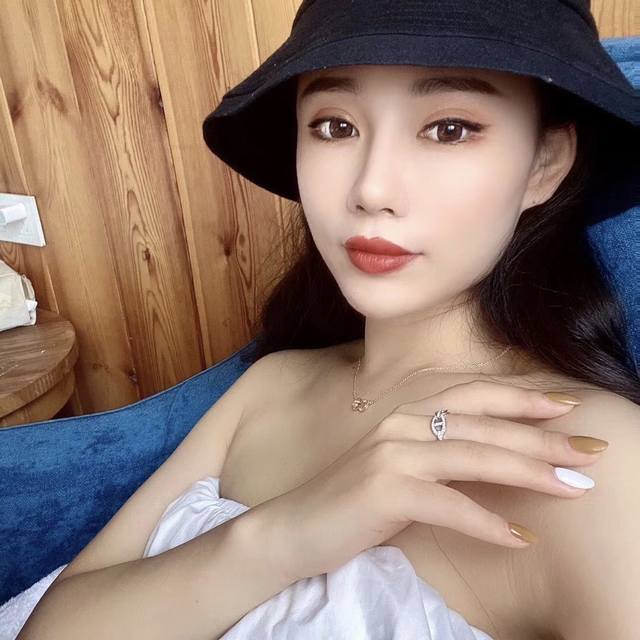 Champagne Gold/Silver - Our Pig Nose Full Diamond Ring Zp88400+ Look for the onl