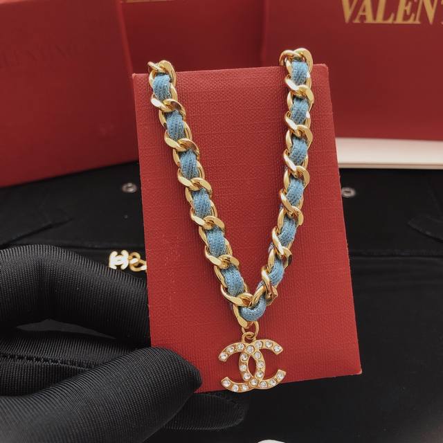 Item No. Xxl0357 Ch*Nel's latest blue denim necklace, batch Z, brass material DD