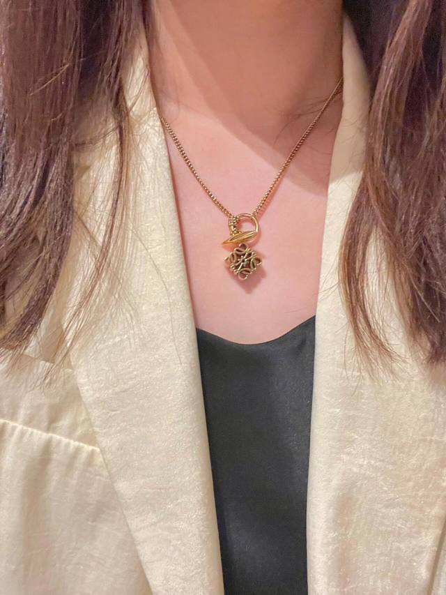 2565143FFF, Product Number Ly DDD, Loewe's latest necklace, batch Z, brass mater