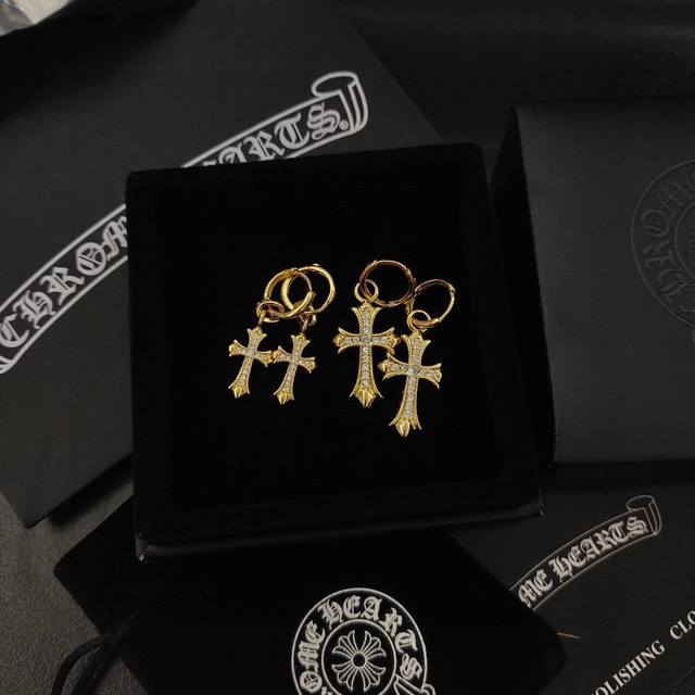 Exclusive quality Chrome Hearts classic double cross earrings. The embossed desi