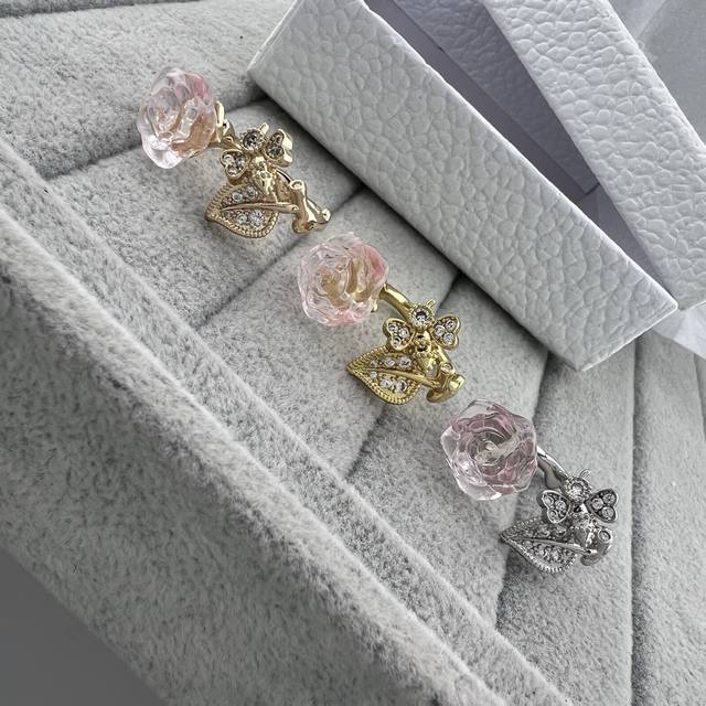 Dior New Diamond-Studded Bee, Branch, and Hibiscus Open Ring Colors: White Gold,