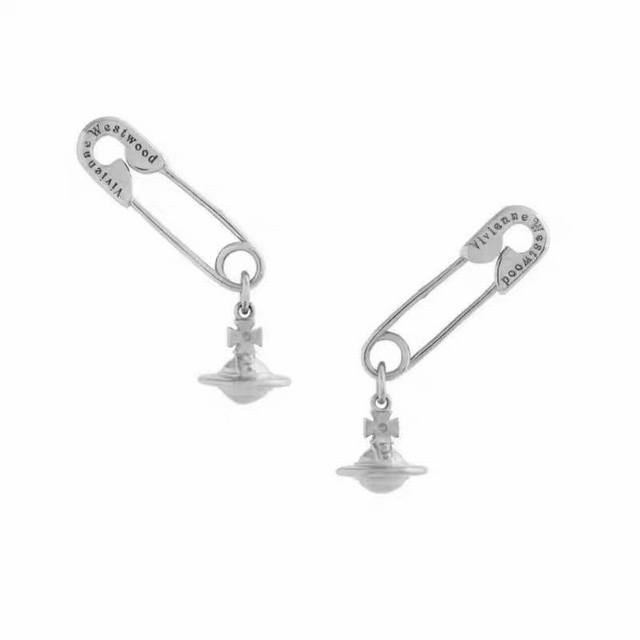 UK proxy purchase: Vivienne Westwood Saturn earrings. Elegant and sophisticated