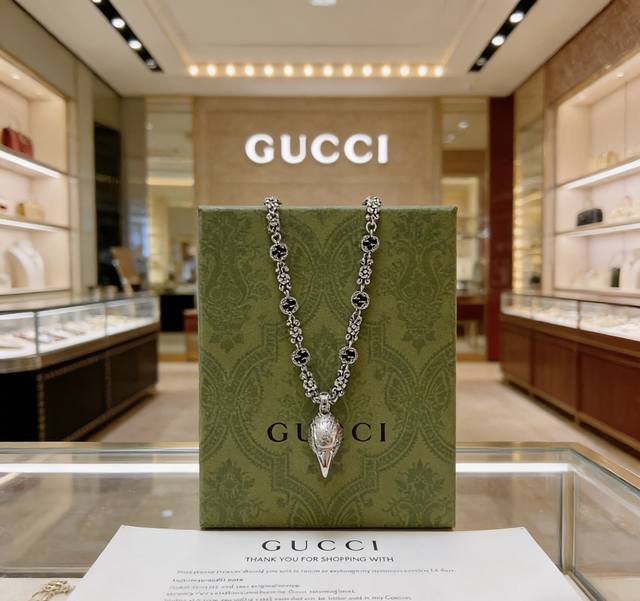 So cool! Gucci necklace, 2026 latest model, higher-end chain, celebrity style, c
