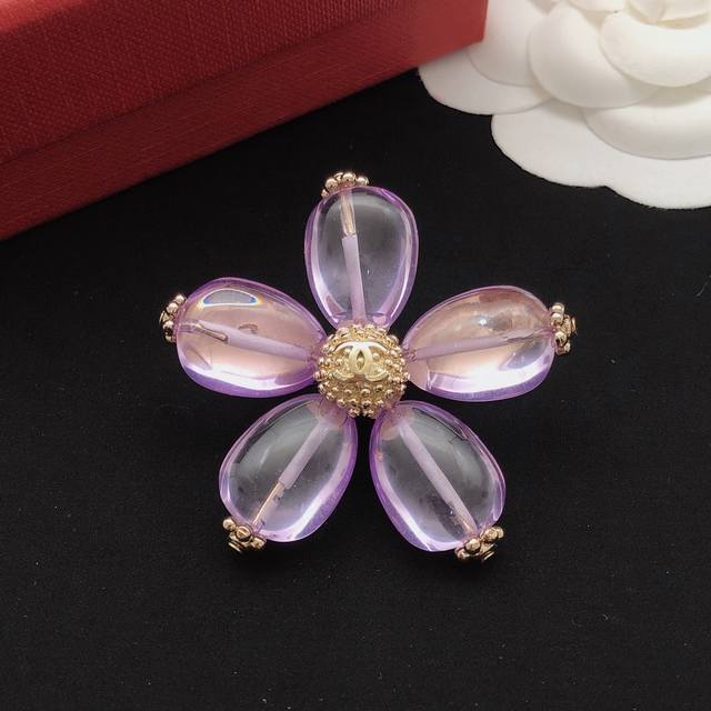Item No. Xxz0253 Ch*Nel's latest purple flower brooch, identical to the Z batch,