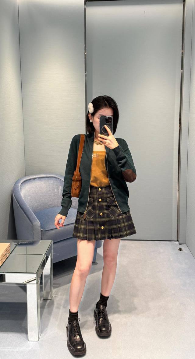 Our Z batch is 2800. For bulk inquiries, please contact customer service. The be