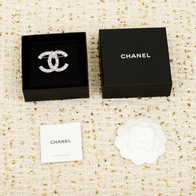 We produce Zp7410, bulk inquiries welcome. Fragrance full of diamonds, stars, pe